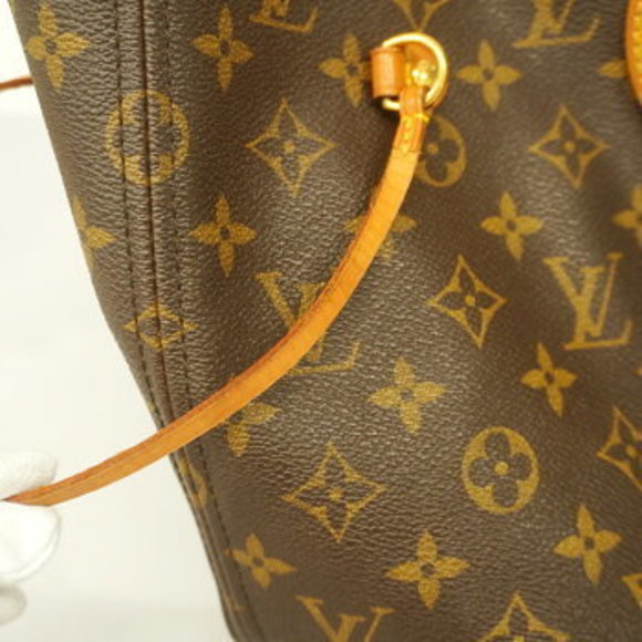 Louis Vuitton Monogram Neverfull MM Tote Bag - Picture 7 of 15